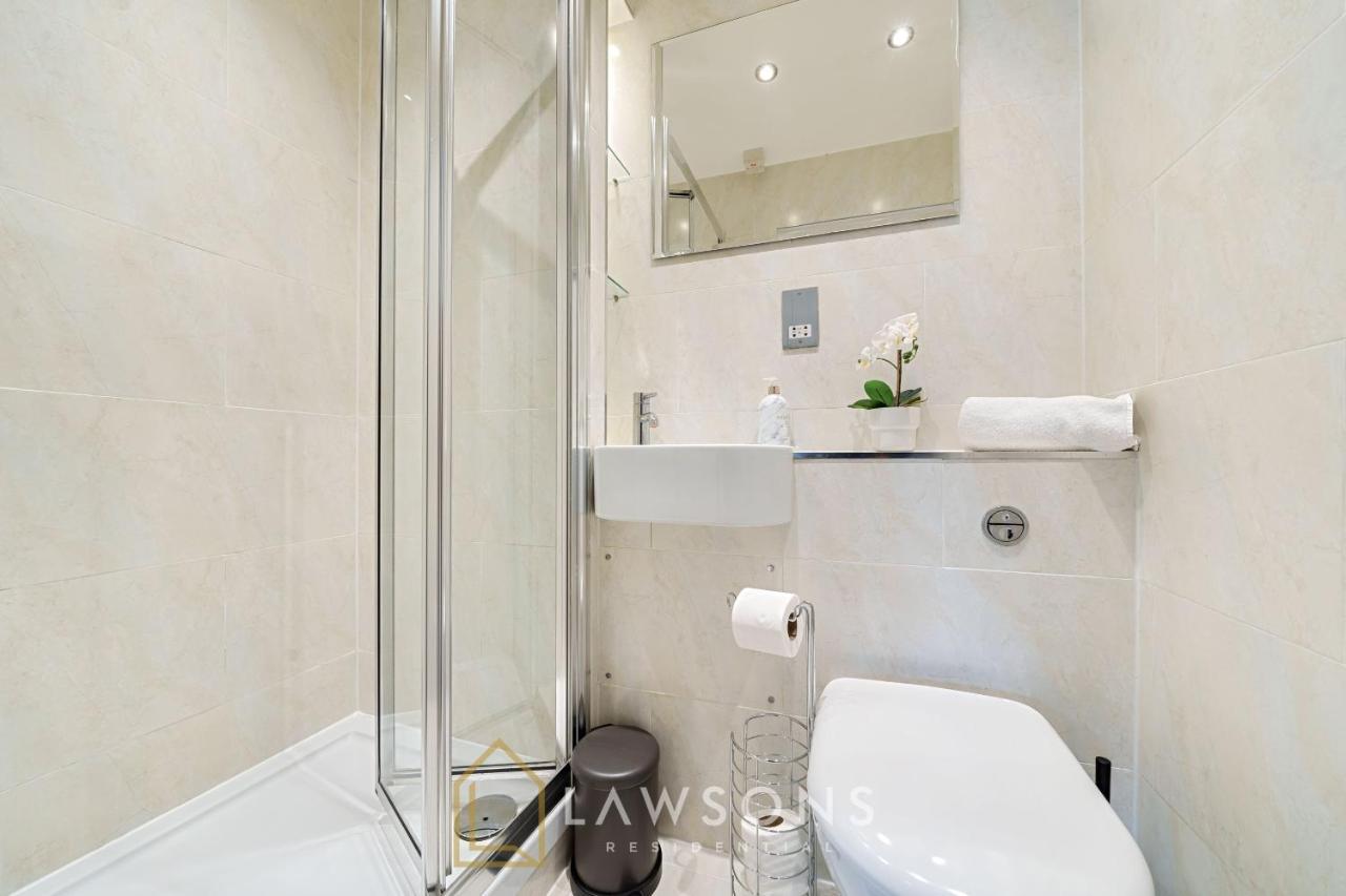 Stylish Living By Lawsons - 3 En Suites Віндзор Екстер'єр фото
