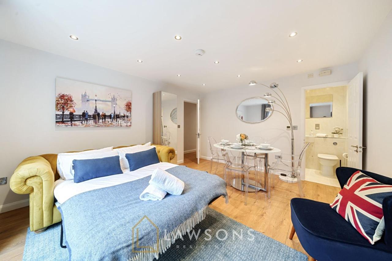 Stylish Living By Lawsons - 3 En Suites Віндзор Екстер'єр фото