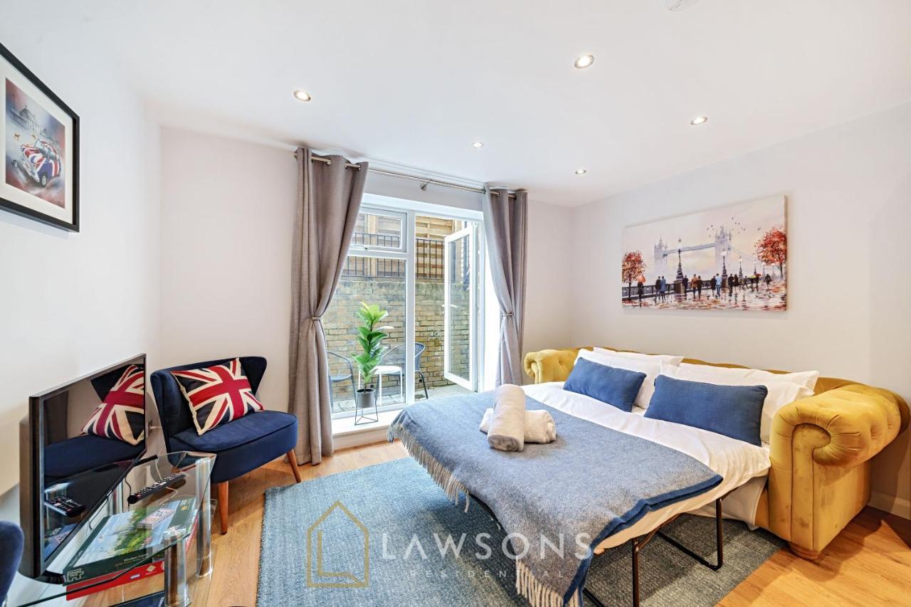 Stylish Living By Lawsons - 3 En Suites Віндзор Екстер'єр фото